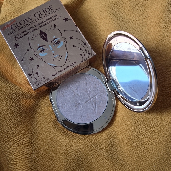 Charlotte Tilbury Glow Glide Face Architect Highlighter PINK TALK GLOW - Picture 5 of 7